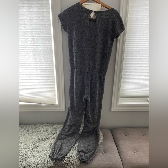 Girl’s Size 14 Marled Grey Jumpsuit/Romper - Picture 4 of 4